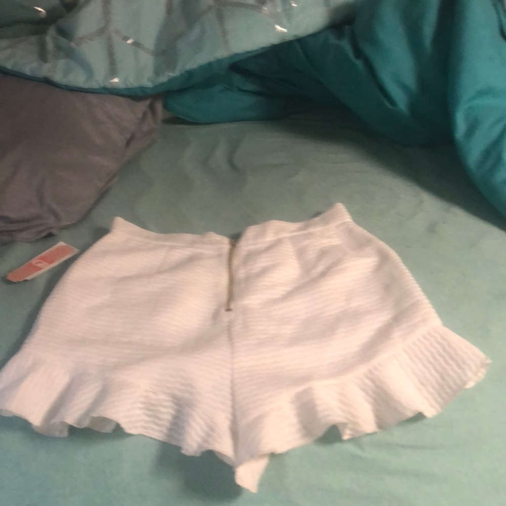 Cute Shorts - Picture 2 of 2